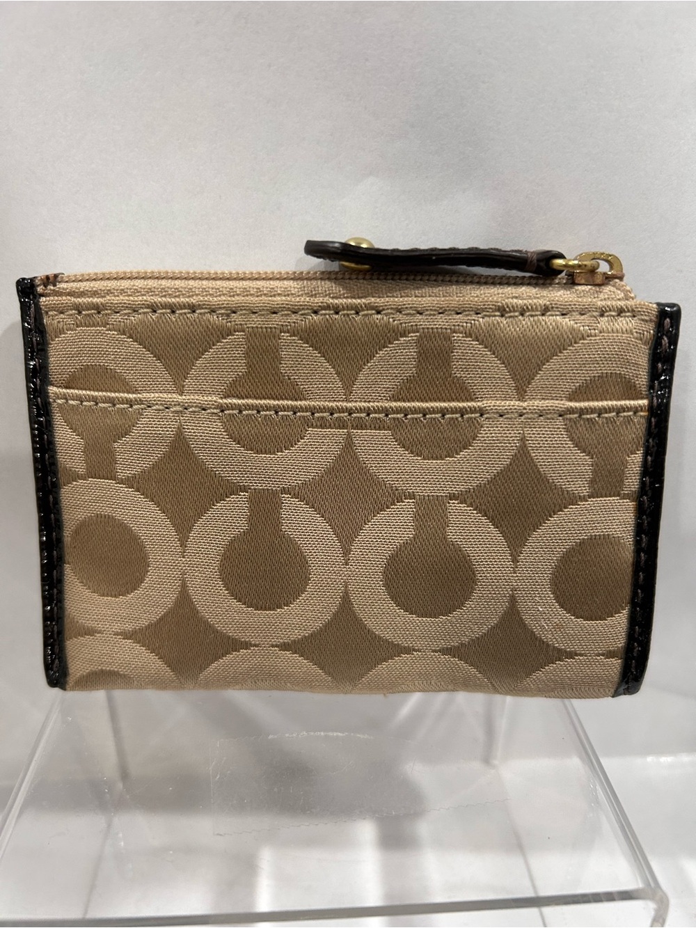 Coach Beige Signature Coin/Key Case with Black Patent Trim - Picture 2 of 5